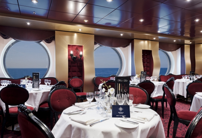 CRUCERO GRAND VOYAGES -  MSC FANTASIA CON VISTA MAR & BEBIDAS